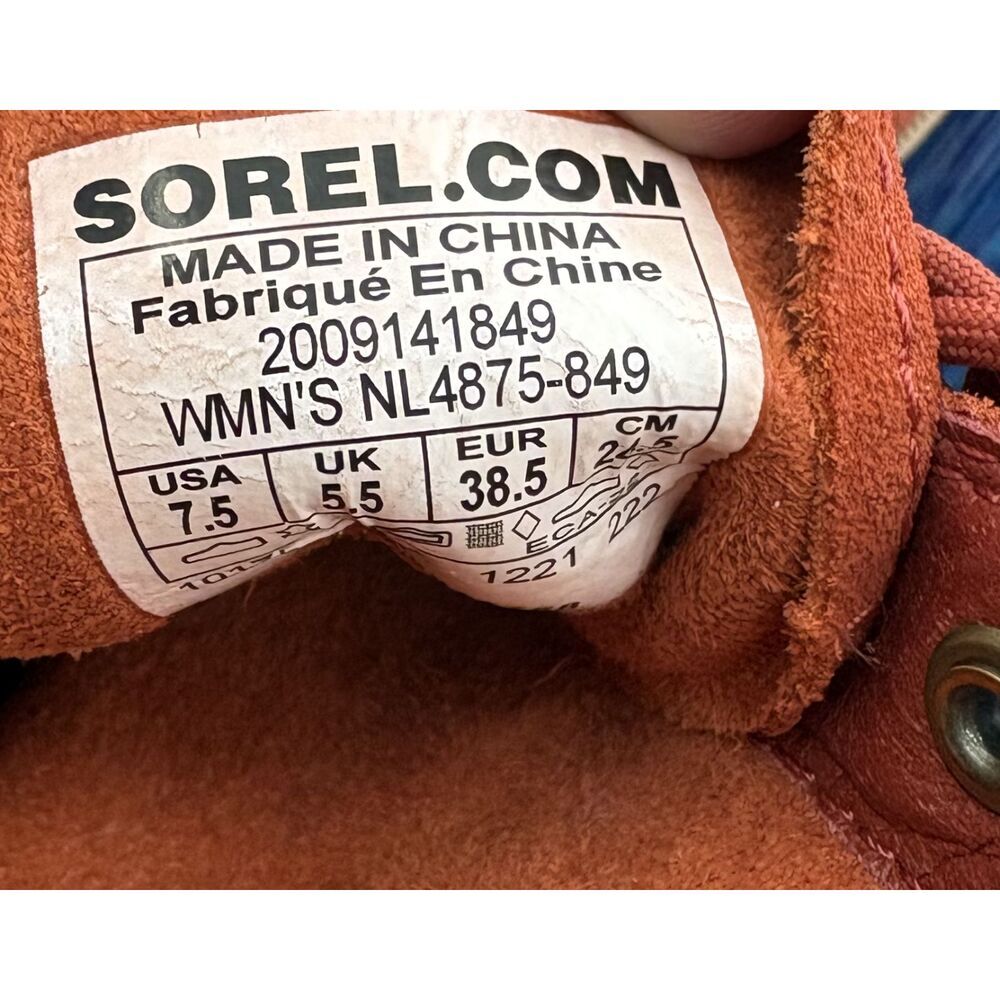 Sorel Women's Hi-Line Heel Lace Boot - Picture 4 of 8